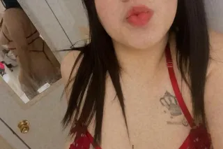 Hola papi soy una hermosa latina llegue para cumplir tus fantasias