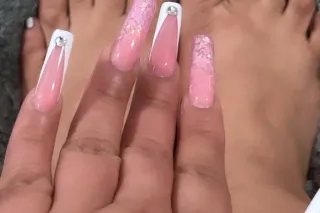 Sexy big natural booty🍑in town🥵come eat my fresh clean pussy💦 69💦sitting face🍑