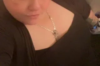 Hey Gentleman! Come see your favorite bbw! yes the throat goat is here and waiting.. you wont be disappointed i promise 😍😛😋🤤 photo 2