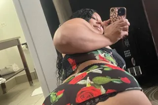 Soft Skin Yellow Bone 🍑 HEAVEN ON EARTH😝 BACK IN TOWN 👀 💦 photo 9