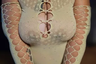 😍😜 Thick and Curvy MILF😜😍 photo 3