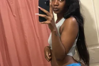 Honey is back full time come see me today for a special photo 9