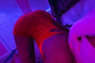 RED👅