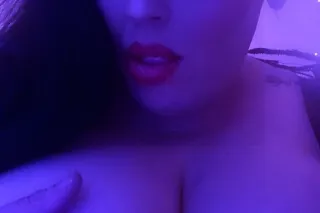 THICK BABI WITH LUSCIOUS LIPS THIGHS TITS AND ASS photo 5
