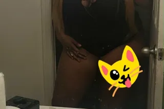 ✨Playful, Passionate, & Discreet✨ last day here ! 2/28 specials ! photo 2