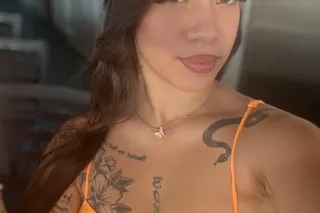 sexy & sweet photo 3