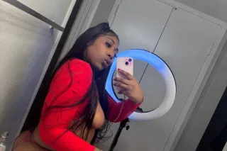 hi , can i make you cum 😆🫦 photo 3
