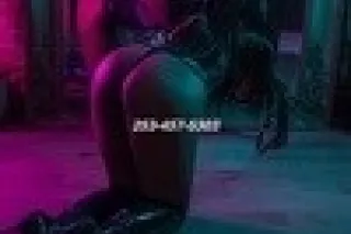 BIG Booty Tall Nigerian 💦 passing through today only!! , cum see me while you can 🍑 photo 4