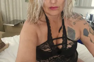 Sexy Gilf ready to please photo 5