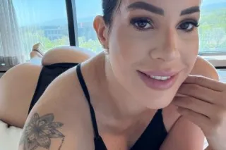 Sexy Latina available