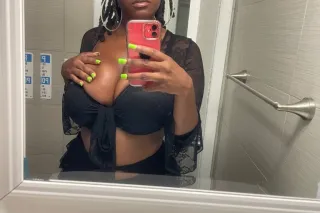 Busty Black Beauty😻 INCALL/ OUTCALL