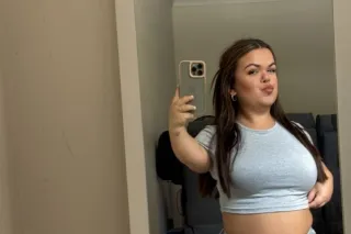 Facetime Fun.. Mid_dget_escort girl👅3 foot 11 inch cubby🦋 AVAILABLE 24hrs👙NEW Video Content sell... photo 4