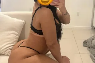 Hola amor soy una chica latina muy sexy y ardiente 🔥 dispuesta a recibir placer💧🔥..