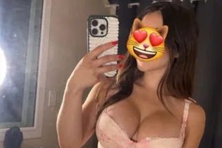 HELLO BEAUTIFUL GIRL 💯😍IN THE AREA photo 2
