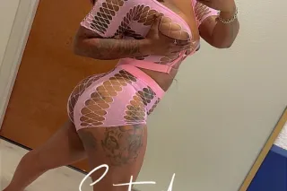 BIG BOOTY FRE@K photo 2