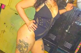 SEXY ITALAIN CURVY BODY OF S GODNESS SMALL WASTE BADDIE ENT photo 7