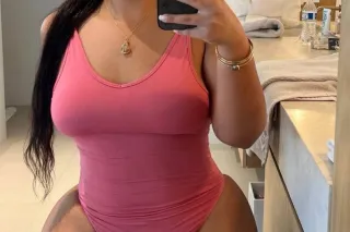 hottest topic 🤩 photo 4