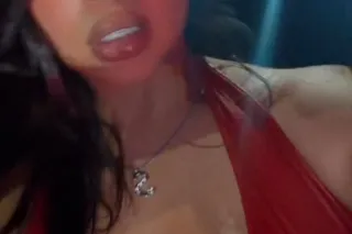 curvy sexy latina 🍒 I'm Back Papi 🥰