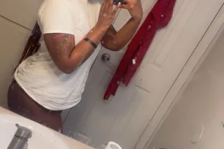 fine and sexyy ready to satisfy all your needs daddy💦😛 photo 2