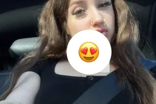 💦Wet and tight pu$sy💦💯😜 Cum eat me out🥰😝