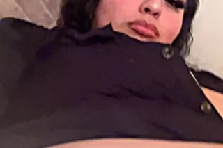 Cum see me & have some fun😘 photo 3