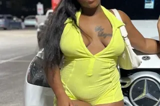 just visting out here, be good to me 😘 photo 8
