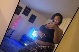 LURK ON MY TWITTER @fuckyo3tc 😩 Yes i squirt 💦 LEAVING SOON photo 2