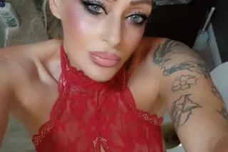 Hi Babes come into my world of ecstasy hot wet passion let me make your fantasies come true a beer queen and you can be my king I'll spoil you in every way possible are you wanting to have a fast lane. photo 3