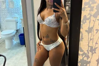 I’m back😇Best Throat in town👅Petite Thick Persuasion😻 photo 3