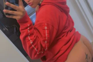 slim thick curvy latina woman with a FAT juicy ass photo 3
