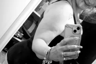YOUR FAVORITE MILF photo 5