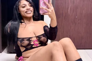 In Town!!hosting or i can travel to your bedroom🖤 photo 8