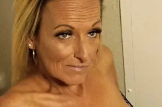 Stormy outside, DELICIOUSLY WARM INSIDE!!! Cum get into some Monday mischief with me!!