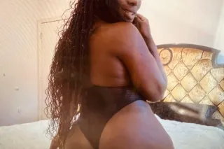 SEXY AFRICAN AMAZON FOR YOUR SEXUAL HEALING CUM EVERYTIME photo 6