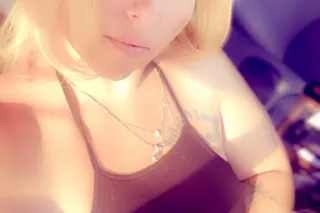 SEXII TATTED, THICK SNOWBUNNIE!! pretty face , slim waist... thick thighs, big booty!!! photo 8