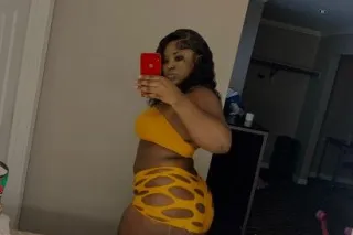 (Here For A Good Time Not A Long Time )Throat Goat Big Booty Chocolate Ebony👅💦 photo 3