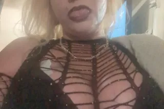R U Seeking A Sexxy Blue-Eyed Blonde w/36DDD I'm Available Now photo 3