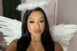 💖 Cute Confident Captivating photo 2