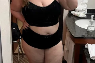 Elk Grove Village💎 𝐶𝑢𝑟𝑣𝑒𝑠 𝑙𝑖𝑘𝑒 𝑡𝑒𝑚𝑝𝑡𝑎𝑡𝑖𝑜𝑛, 𝑒𝑛𝑒𝑟𝑔𝑦 𝑙𝑖𝑘𝑒 𝑓𝑖𝑟𝑒🔥𝑎𝑛 𝑢𝑛𝑓𝑜𝑟𝑔𝑒𝑡𝑡𝑎𝑏𝑙𝑒 𝑒𝑥𝑝𝑒𝑟𝑖? photo 4