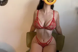 NEW LATIN WOMAN GOOD SERVICES SUPER HERMOSA ACTIVA 24/7 ESCRIBEME BEBE LATINA MOJADITA