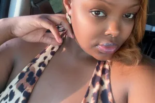 Tall NATURAL beauty 🍫 PLEASE READ AD photo 4