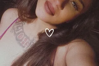 Latina Available incall / outcall photo 3