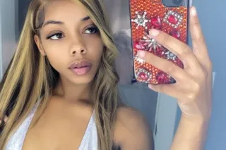 5'2 Slim petite Throat goat 👄 (OUTCALLS and CAR DATES )