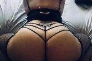 👅👅 PASSING THREW SO CUM LET ME PLEASE THAT 🍆 WHILE I'M HERE DADA 👅👅👅 photo 2