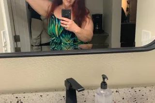 Mature curvy-thick open-minded and accomodating photo 3