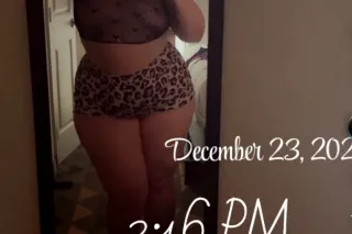 🫦👅🍑🍆WELCOME TO PHAT ASS FRIDAY! can YOU handle all this ass!! deals running until 4pm! don't miss your chance! photo 7