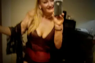 🥳 qv 60 halfh 120 special today.🥳 for mature Gentlemen that need a satisfing moment to unwind & relieve stress photo 7