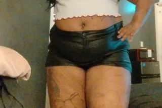 Tatted Smooth soft Mami🤤🥰👅🍑🧠🫦🤤 photo 6