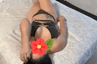 HOLA PAPI VEN Y DISFRUTA DE TU CHICA APASIONADA TE LO HARE SUPER RICO😘😘😘😘