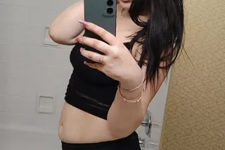 Would you say hi to me… or just stare quietly 👀🔥 photo 5